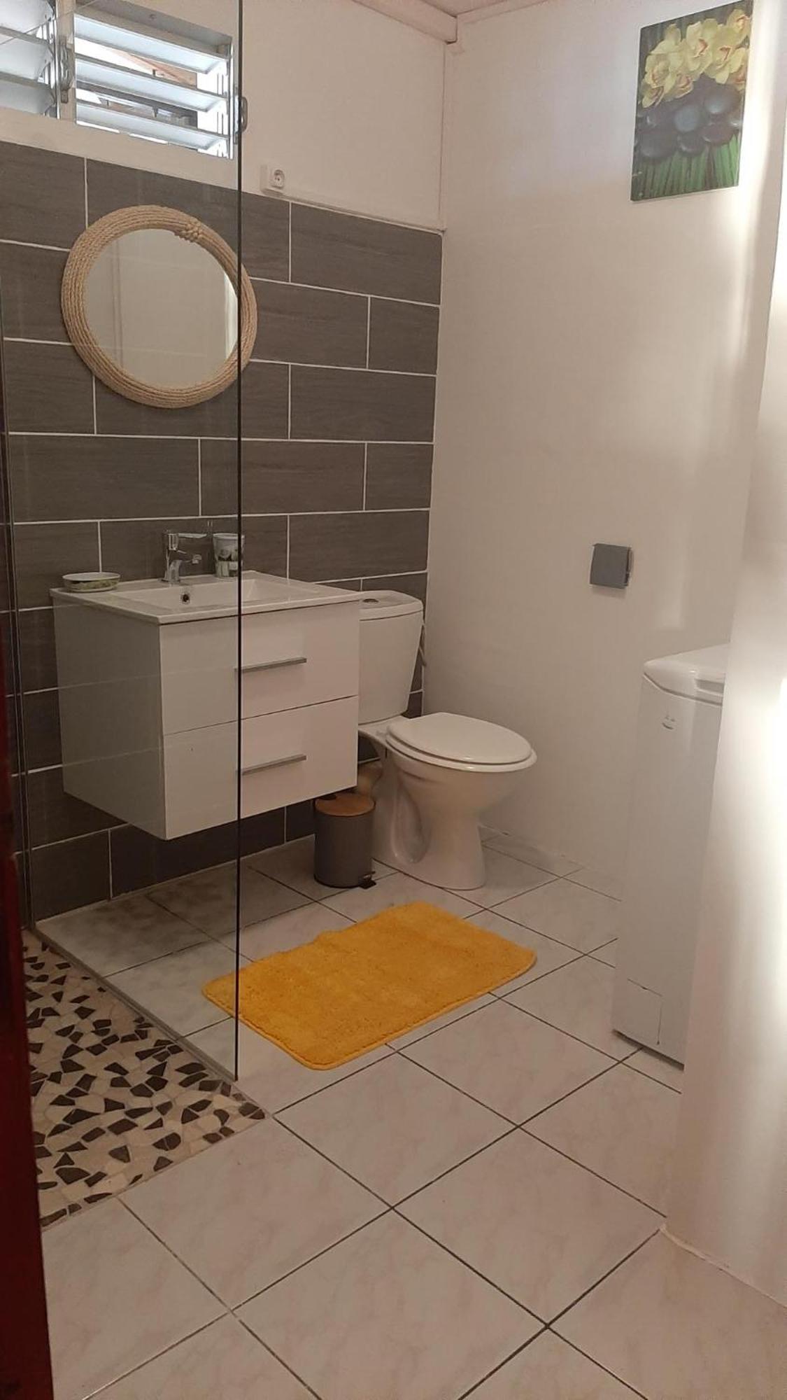 Logement Entier Au Soleil Couchant デエエ エクステリア 写真