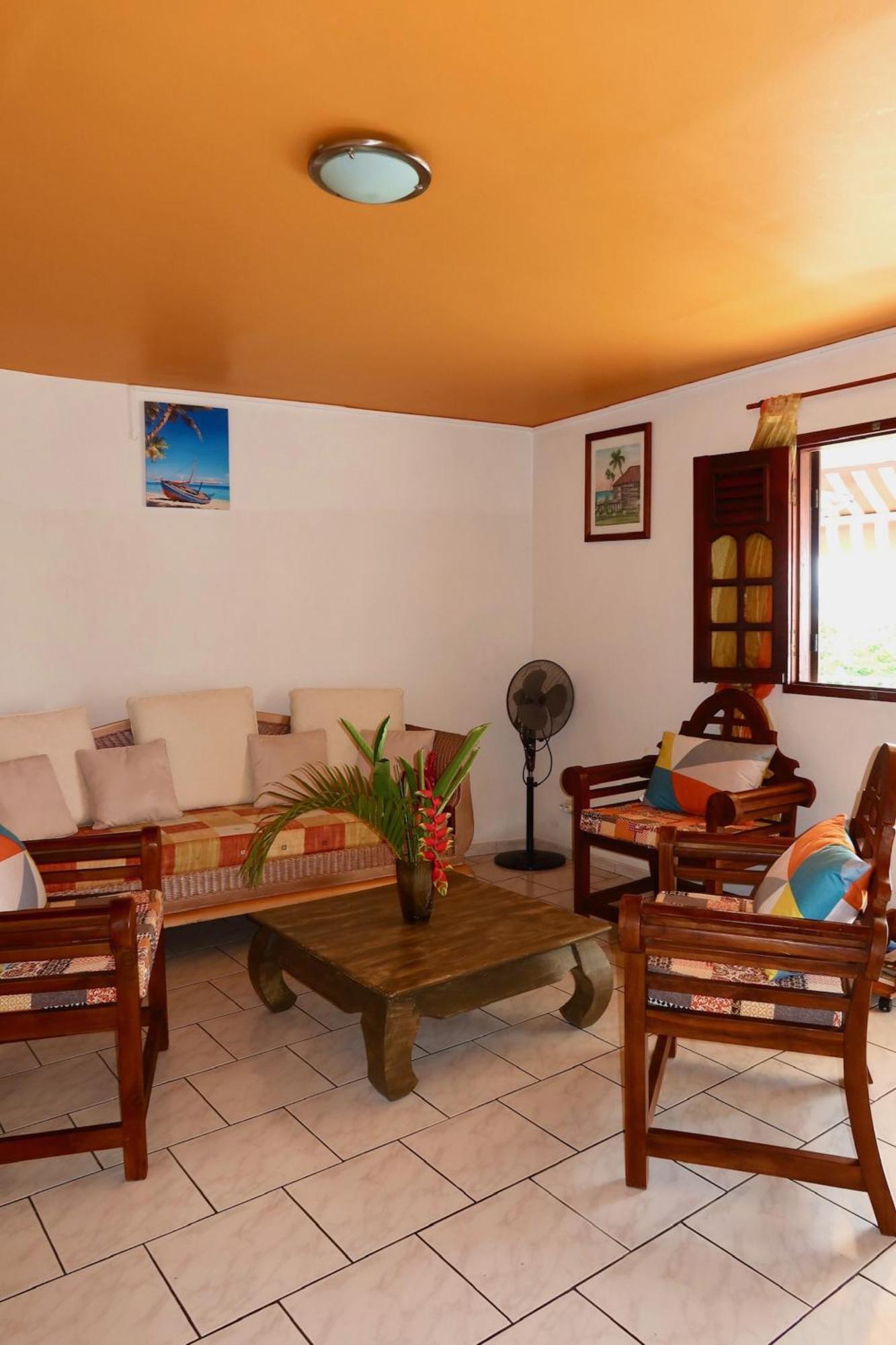 Logement Entier Au Soleil Couchant デエエ エクステリア 写真
