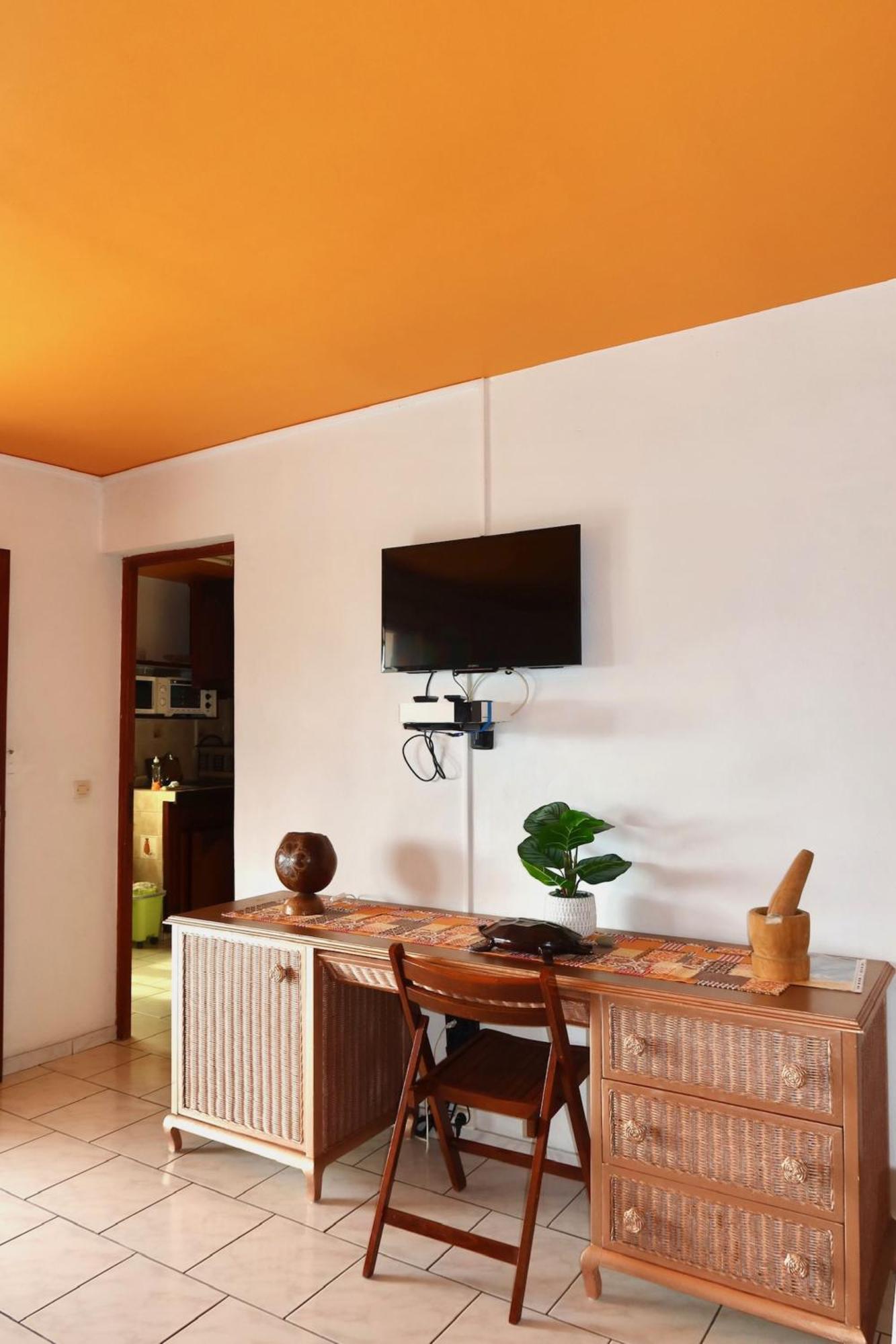 Logement Entier Au Soleil Couchant デエエ エクステリア 写真